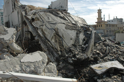 ハマス関連施設は徹底的に攻撃された（ガザ市内で筆者撮影）